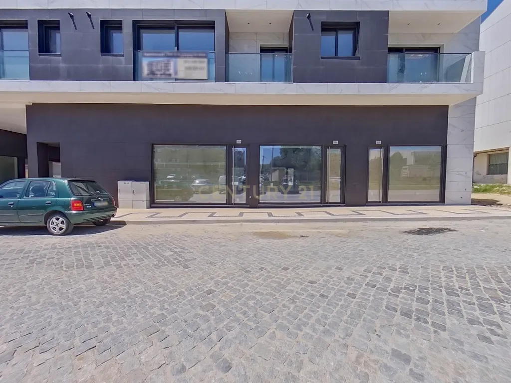 Loja com 86 m2 a estrear em novo empreendimento em Espinho. - Image 14