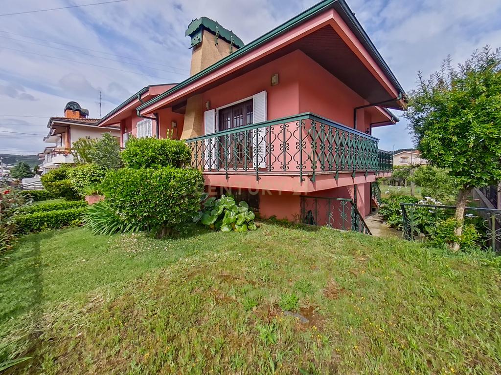 Moradia T3 em Valongo com jardim a 20 minutos do Porto - Image 3