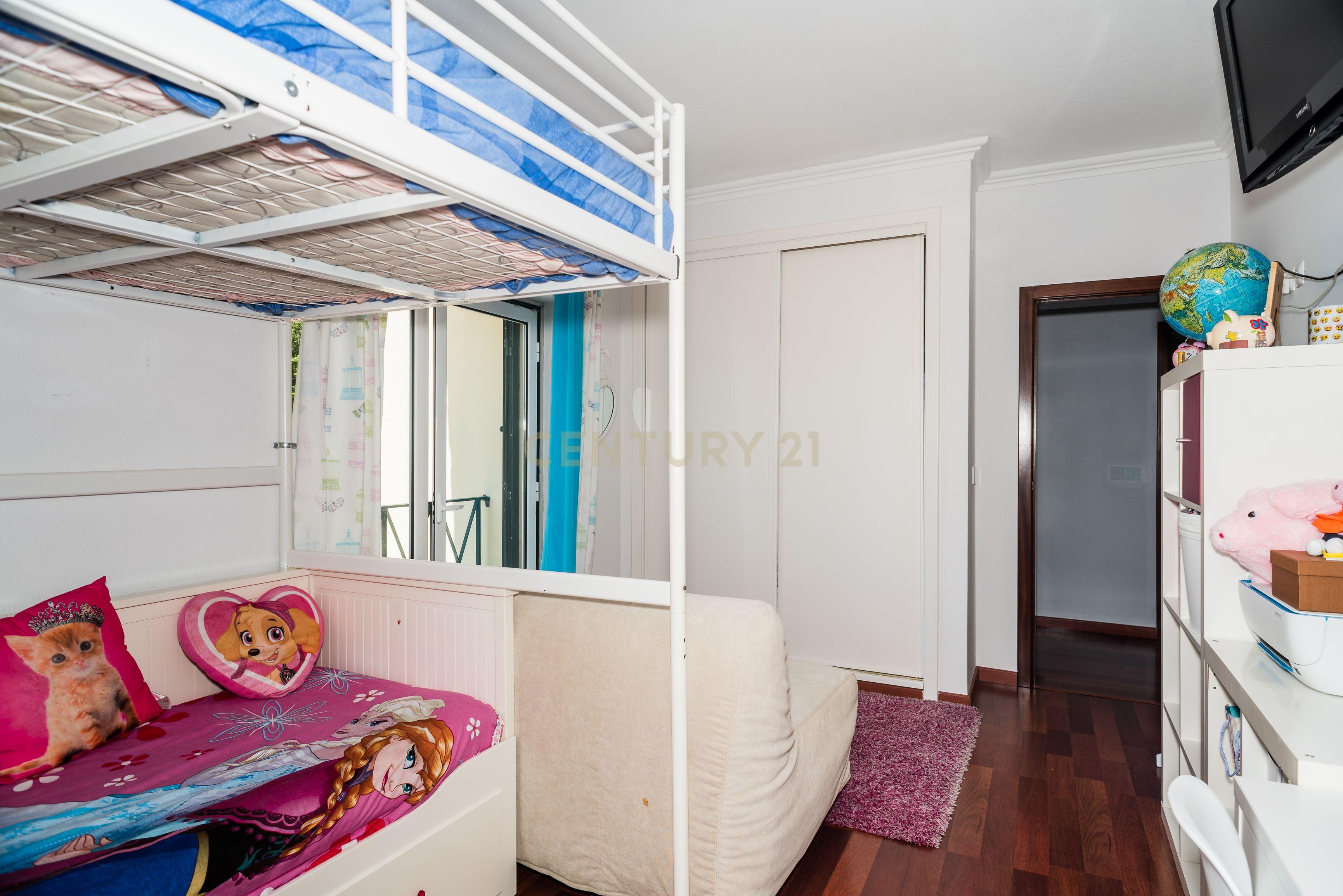 Moradia V3 Loures - Image 25