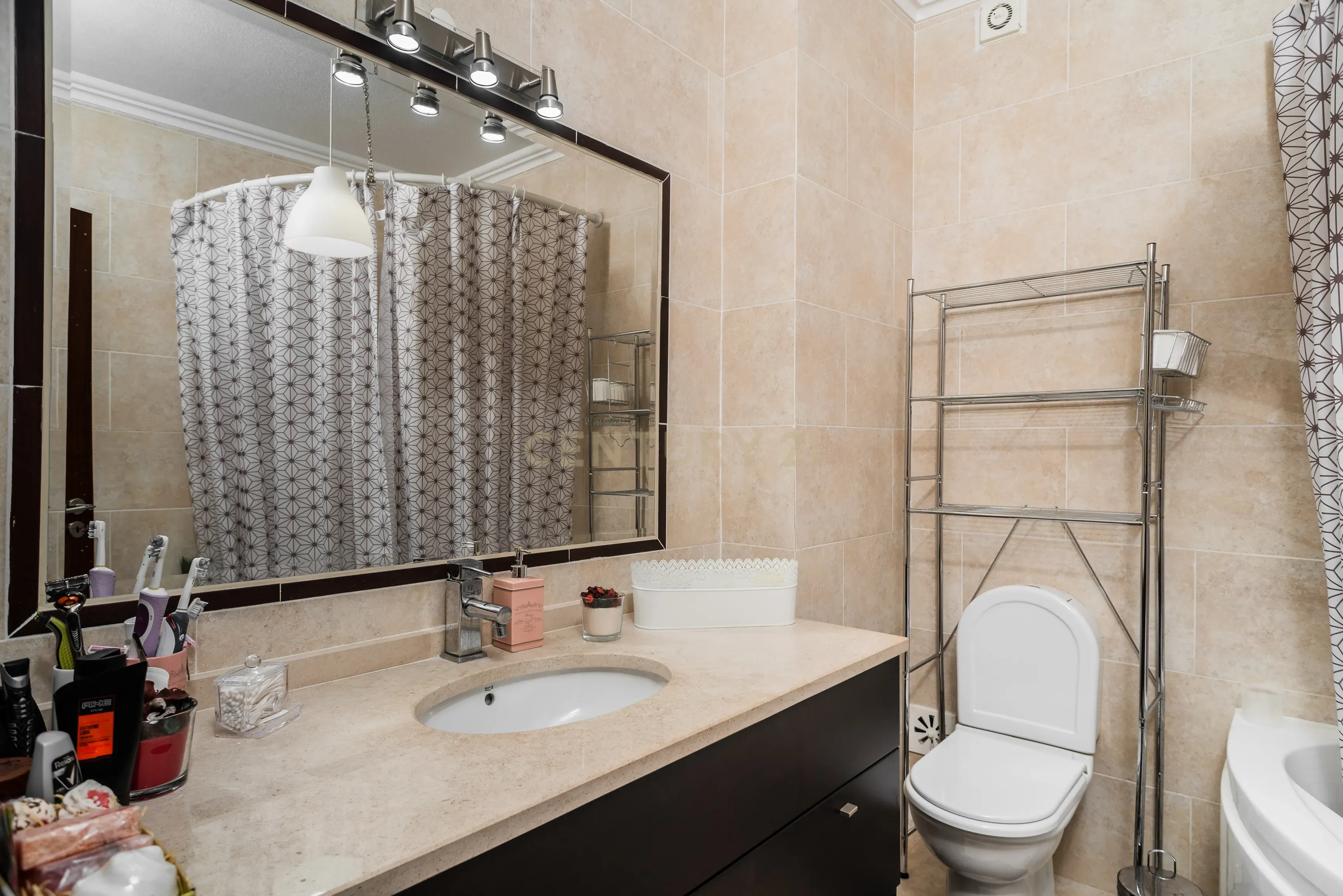 Moradia V3 Loures - Image 27