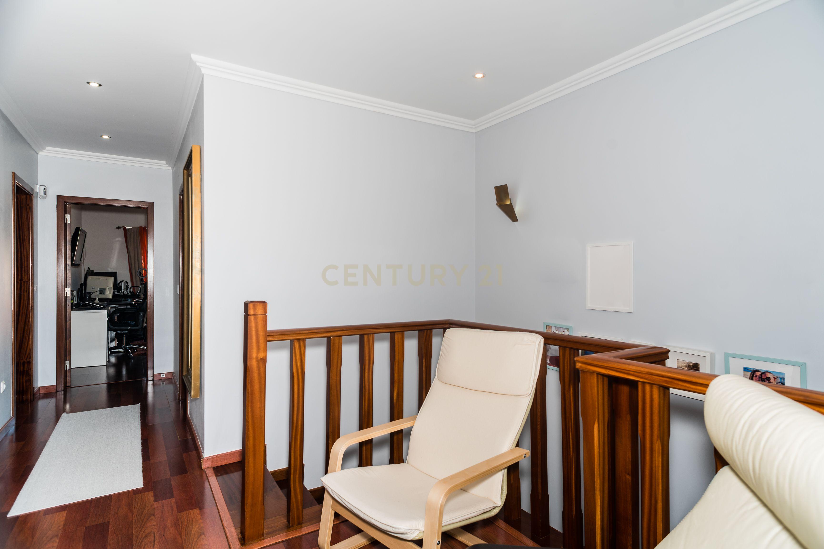 Moradia V3 Loures - Image 15