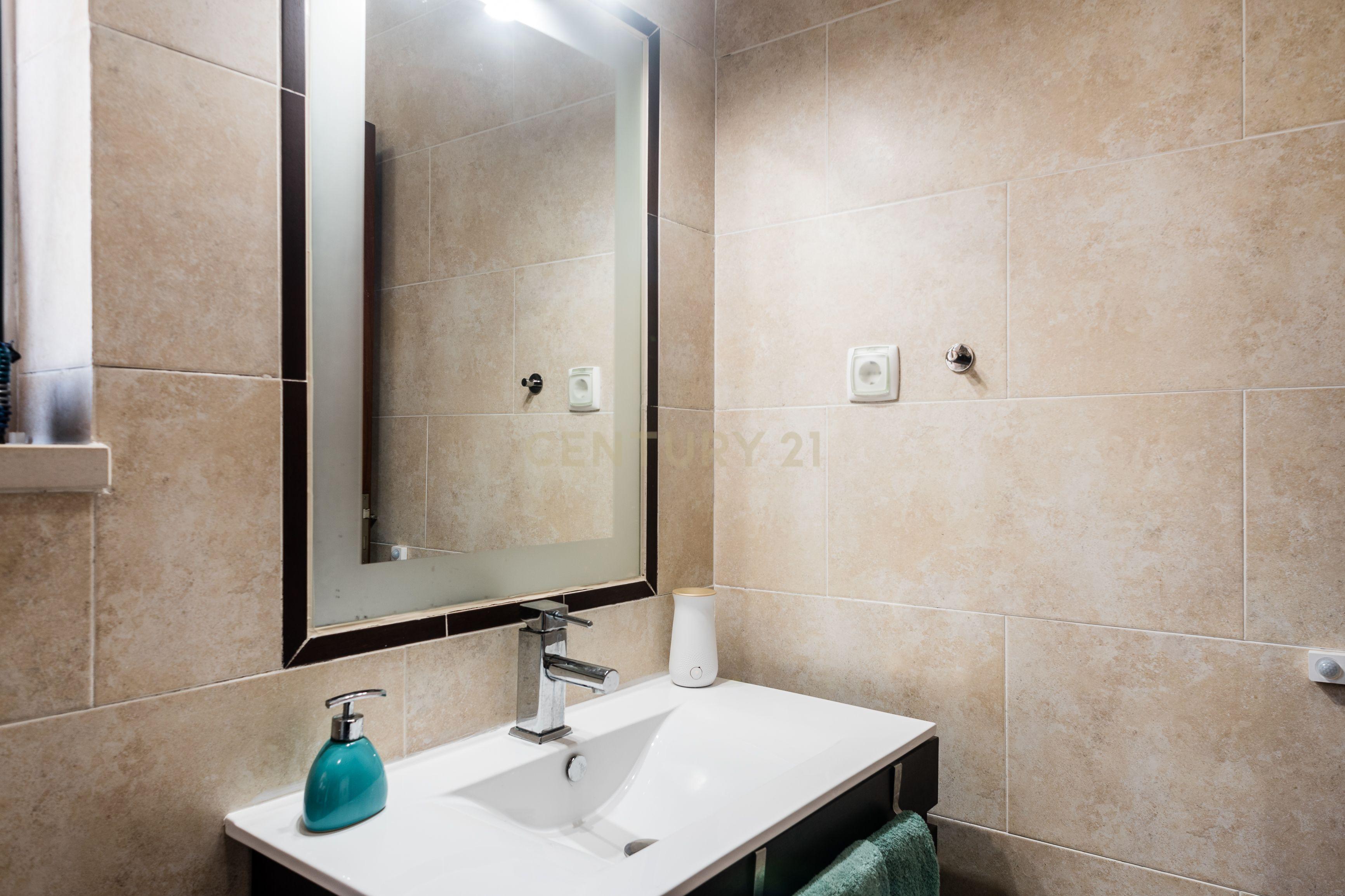 Moradia V3 Loures - Image 14