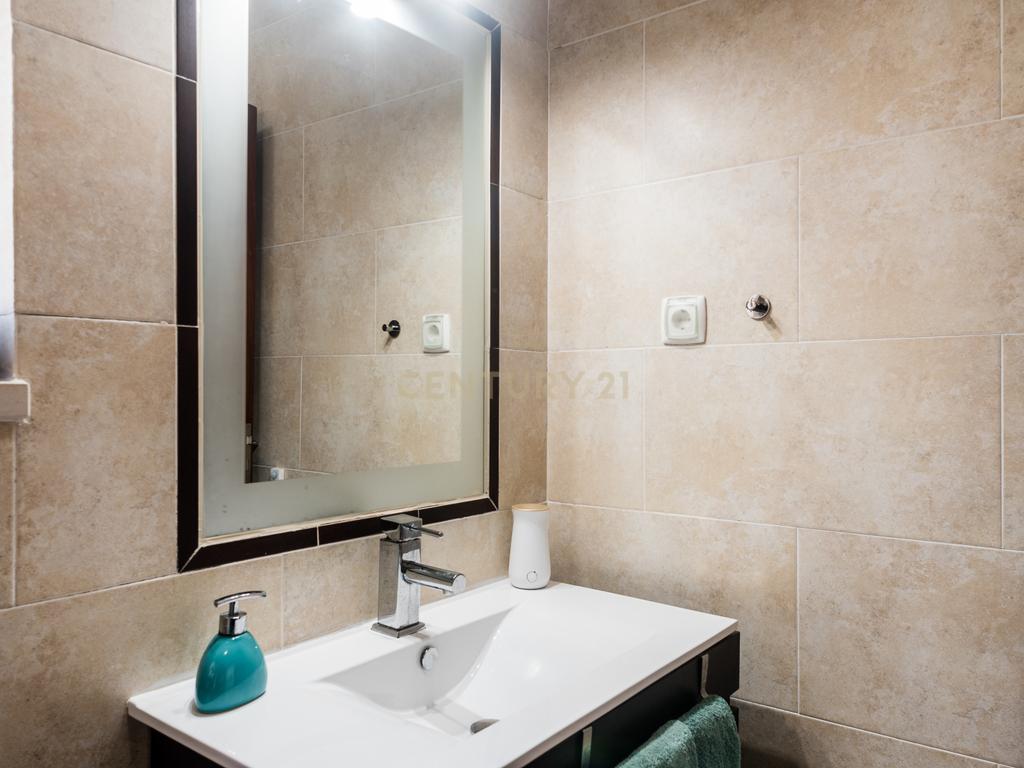 Moradia V3 Loures - Image 14