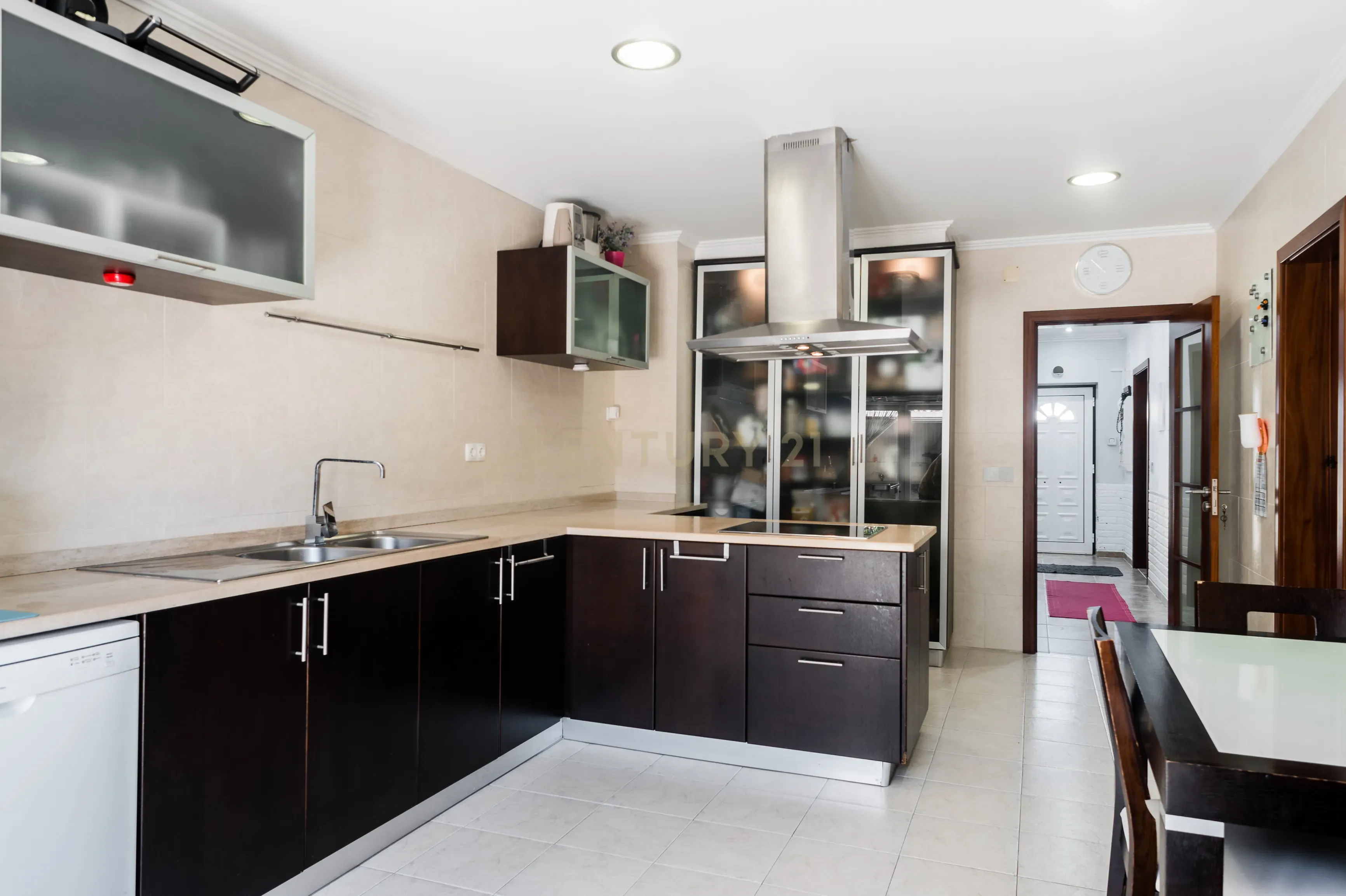 Moradia V3 Loures - Image 1
