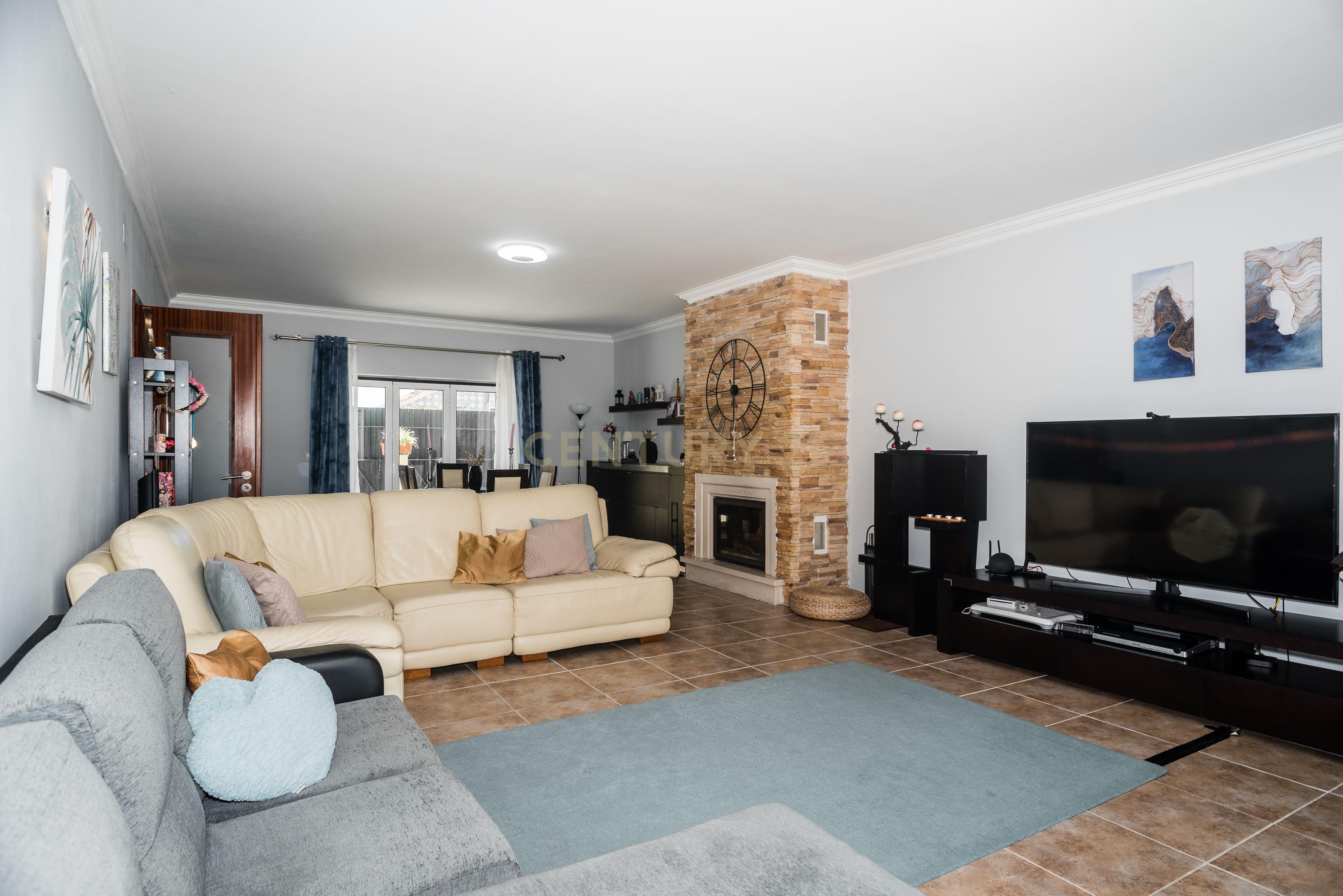Moradia V3 Loures - Image 7