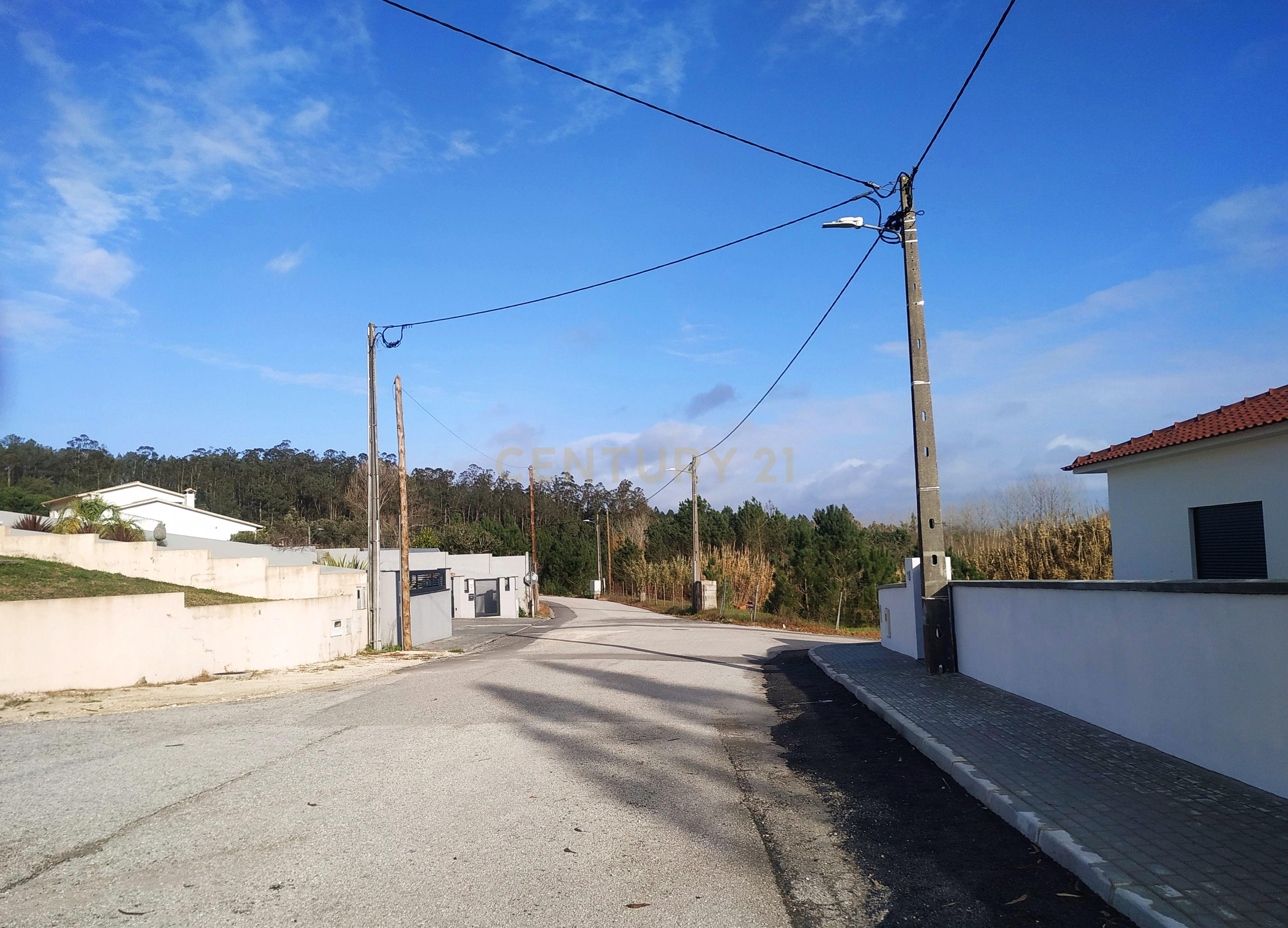 Terreno 1880m2 || Viabilidade para construção de moradias || Amor - Leiria - Image 10
