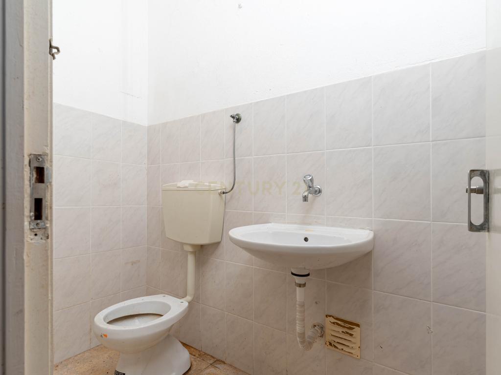 loja Armazém - Baixa da Banheira - Image 12