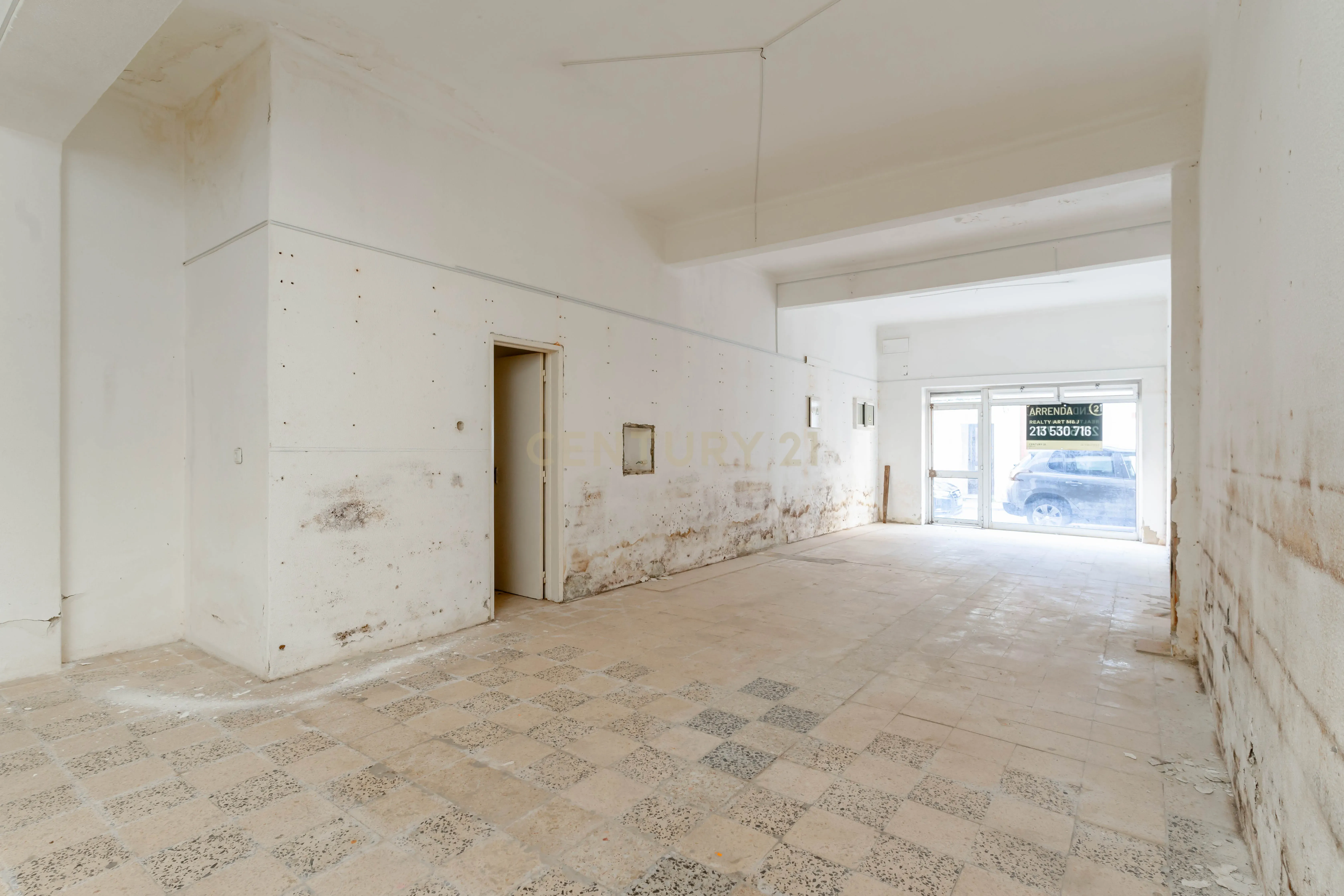 loja Armazém - Baixa da Banheira - Image 6