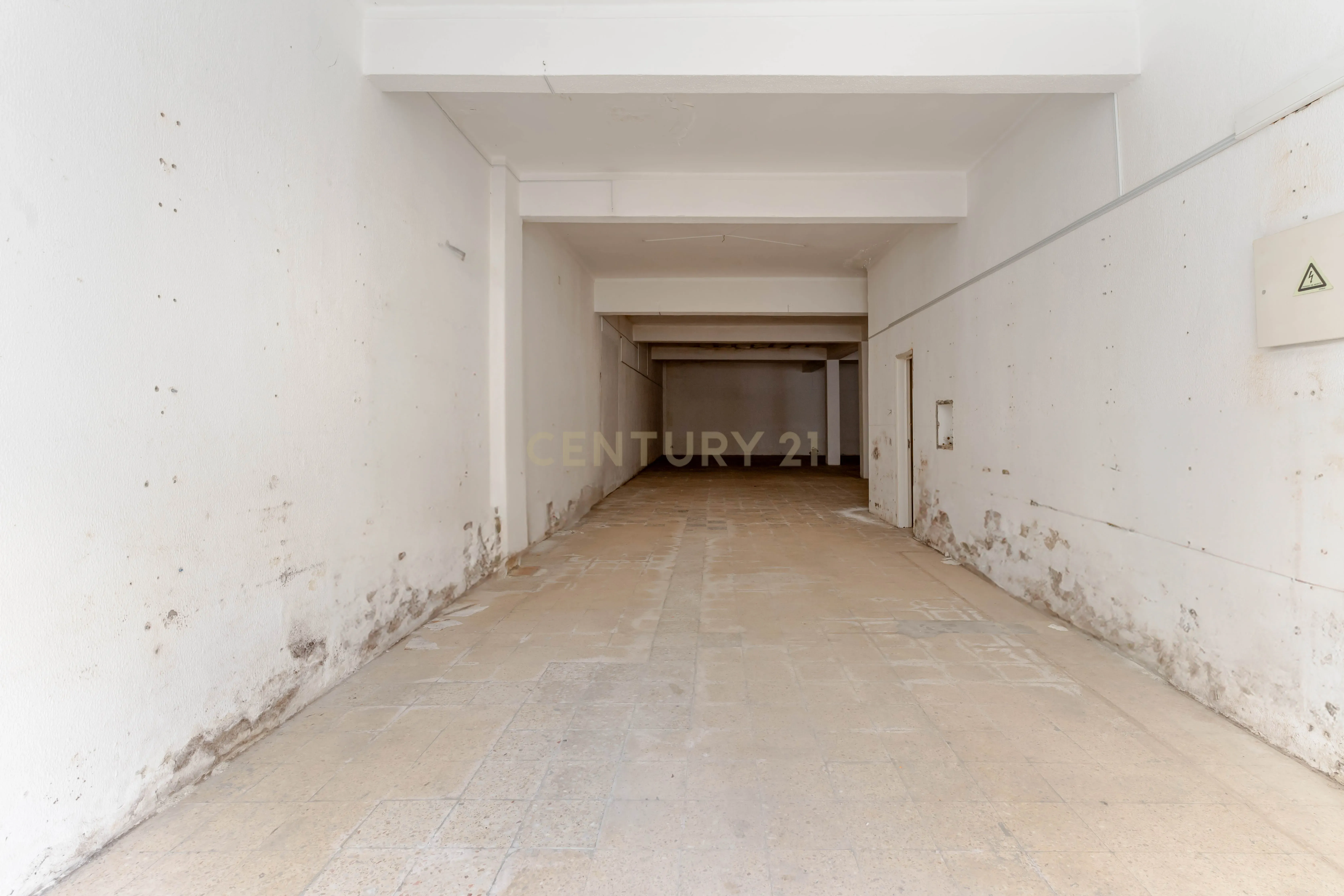 loja Armazém - Baixa da Banheira - Image 10