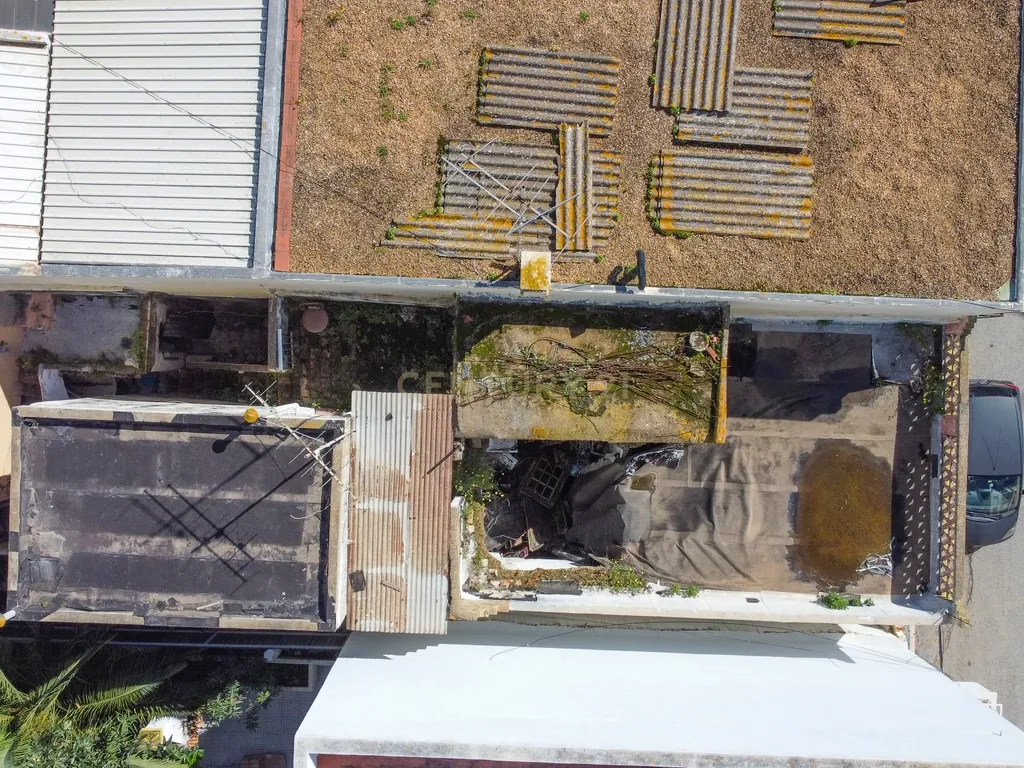 Moradia na Penha em Faro com Projeto Aprovado para reabilitação - Image 18