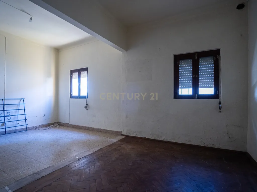 MORADIA C/ TERRENO 5 HA | FOROS DE ALMADA | PROJECTO APROVADO - Image 17
