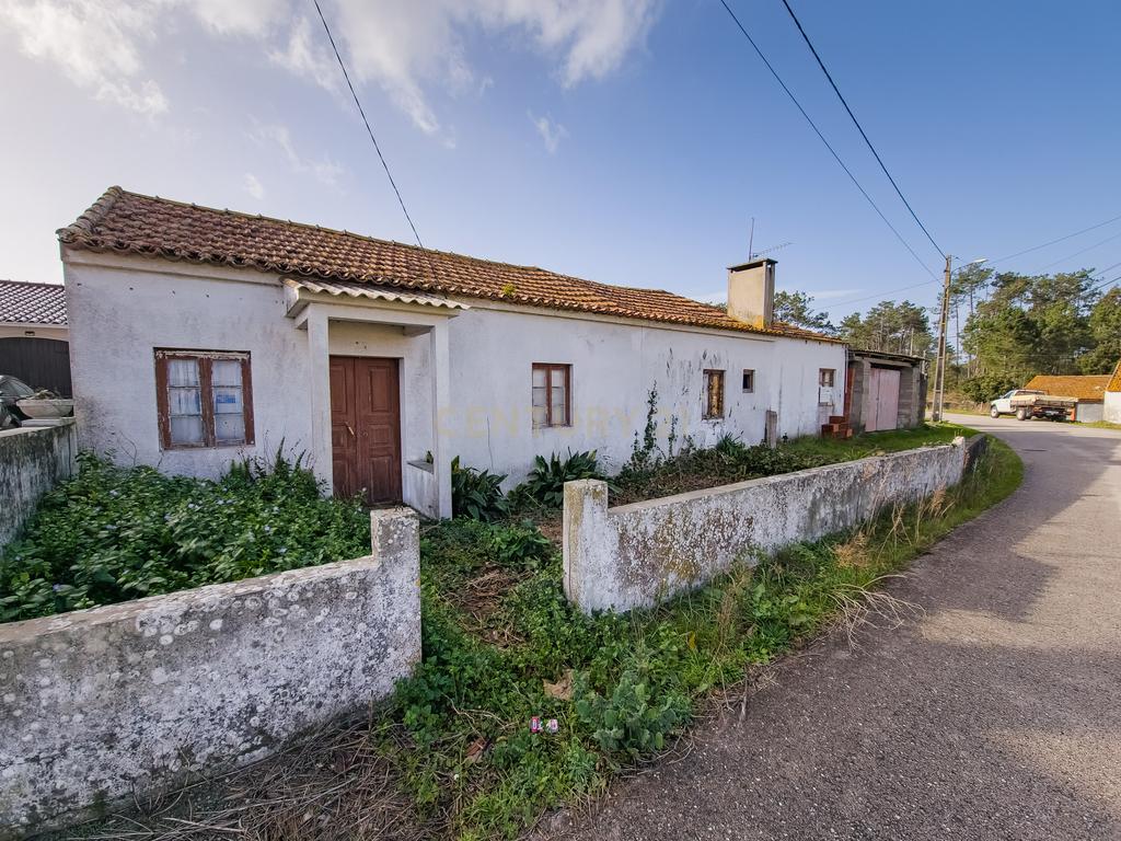 Moradia para reconstrução - Monte Redondo - Image 1