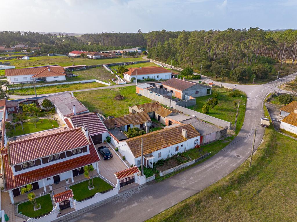 Moradia para reconstrução - Monte Redondo - Image 8