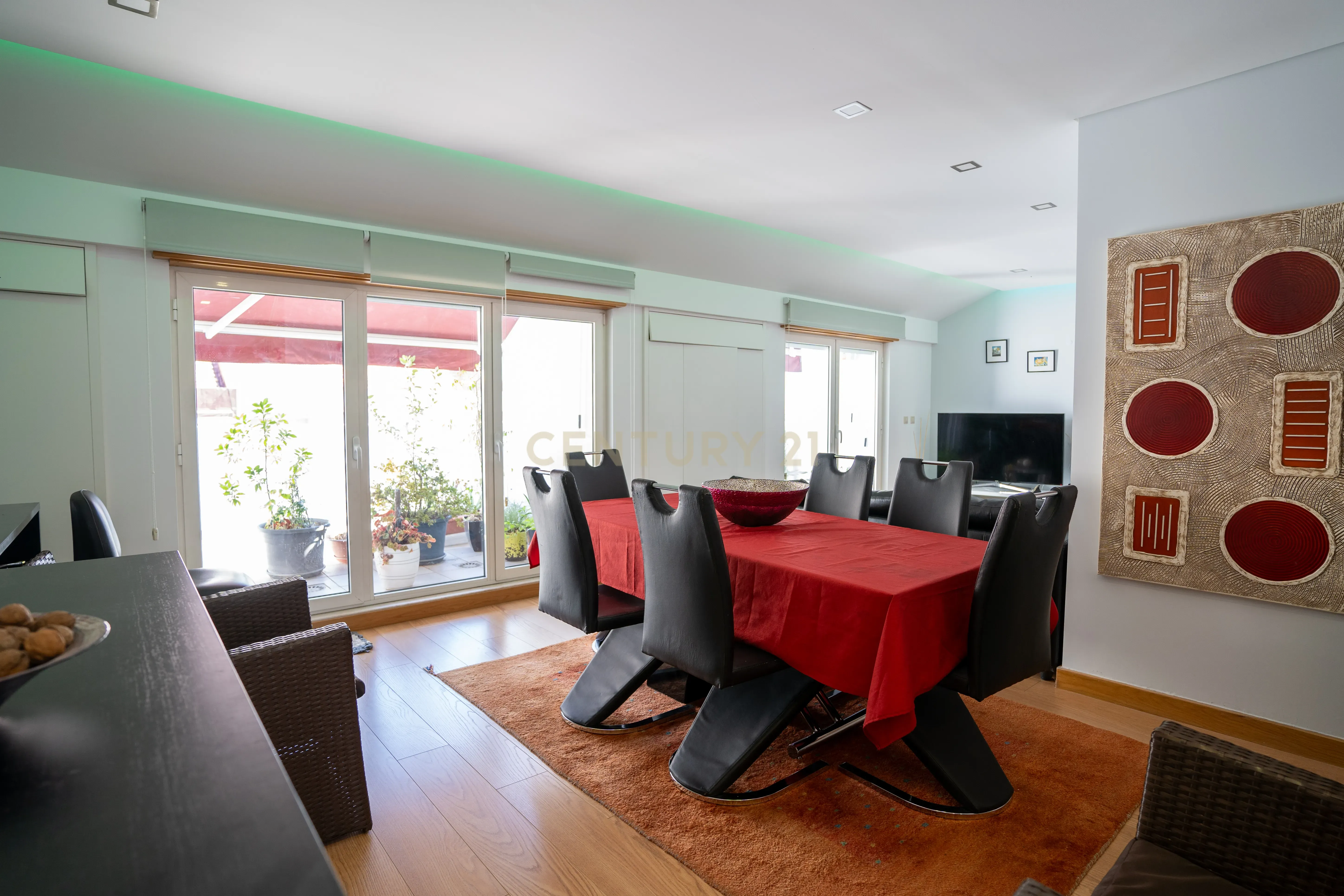 Apartamento com Terraço T2 de Charme em Benfica - Excelência e Conforto - Image 10