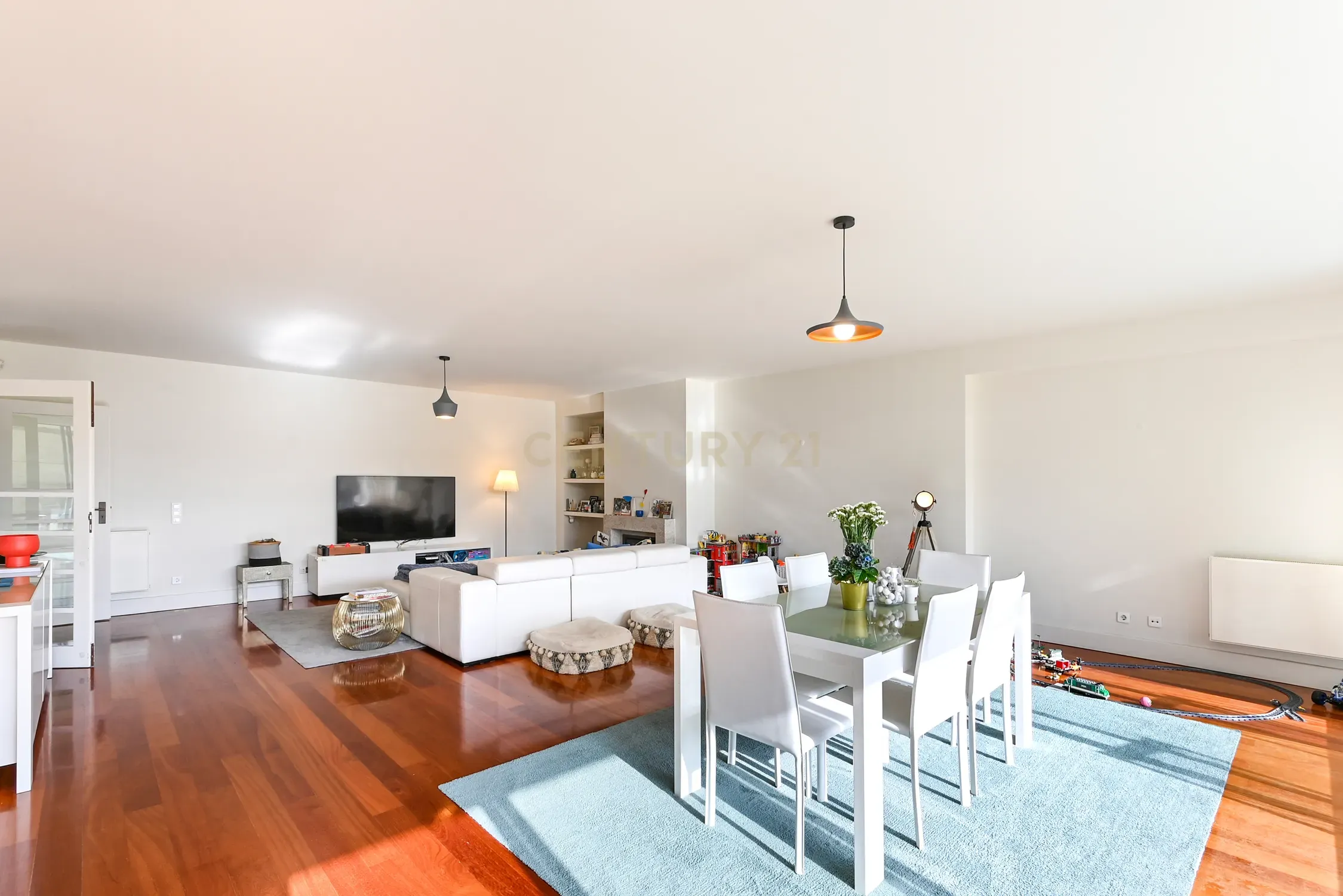 Apartamento T3 com terraço e jardim no Paço da Boa Nova - Image 32
