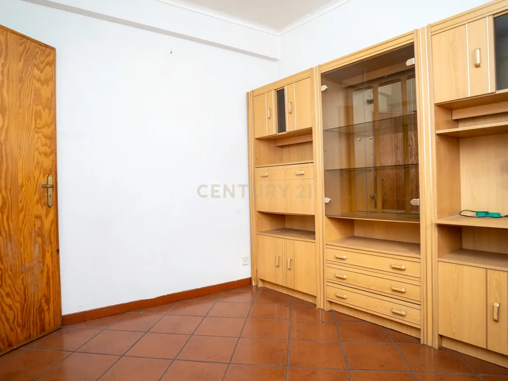 Prédio para Venda na Brandoa – Propriedade Total – Excelente Oportunidade de Investimento - Image 21