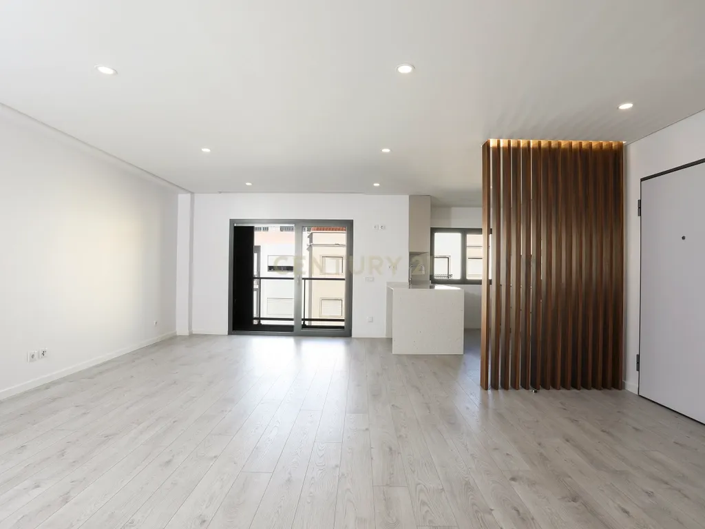 Apartamento T2 + 2 duplex novo com terraço, varanda e box para 2 viaturas - Image 9