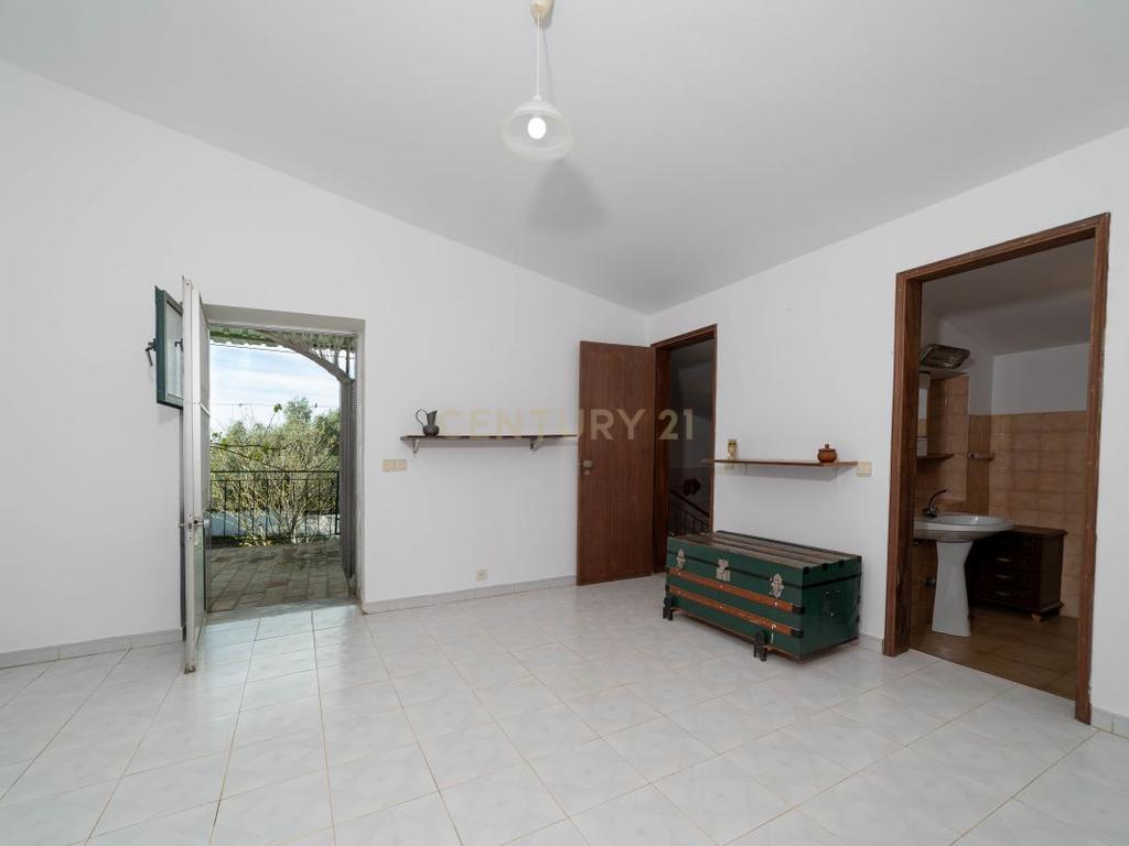 Moradia Térrea T3 com Fachada Tradicional para Venda em Sitio do Peral São Brás de Alportel - Image 19