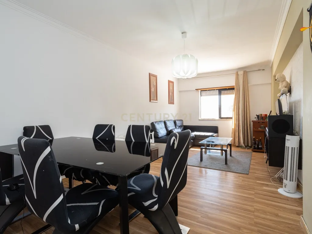 Apartamento T3 em Odivelas - Image 2