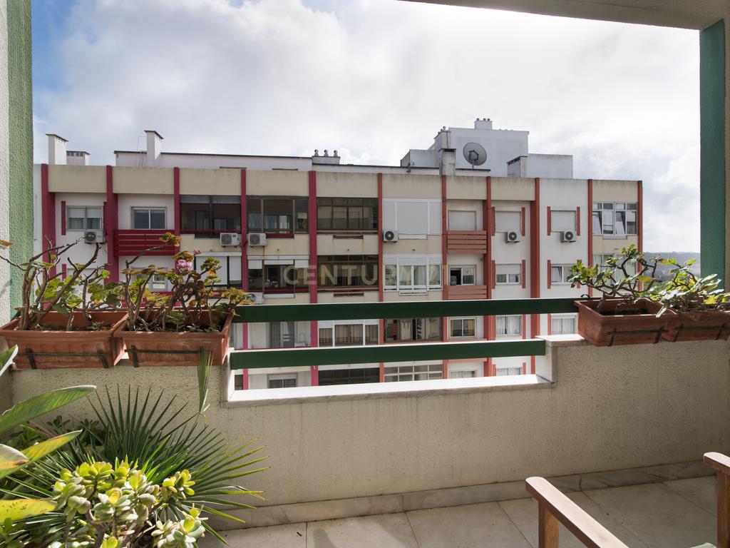 Oportunidade Unica - Apartamento T3 c/ garagem | Damaia de Cima - Image 7