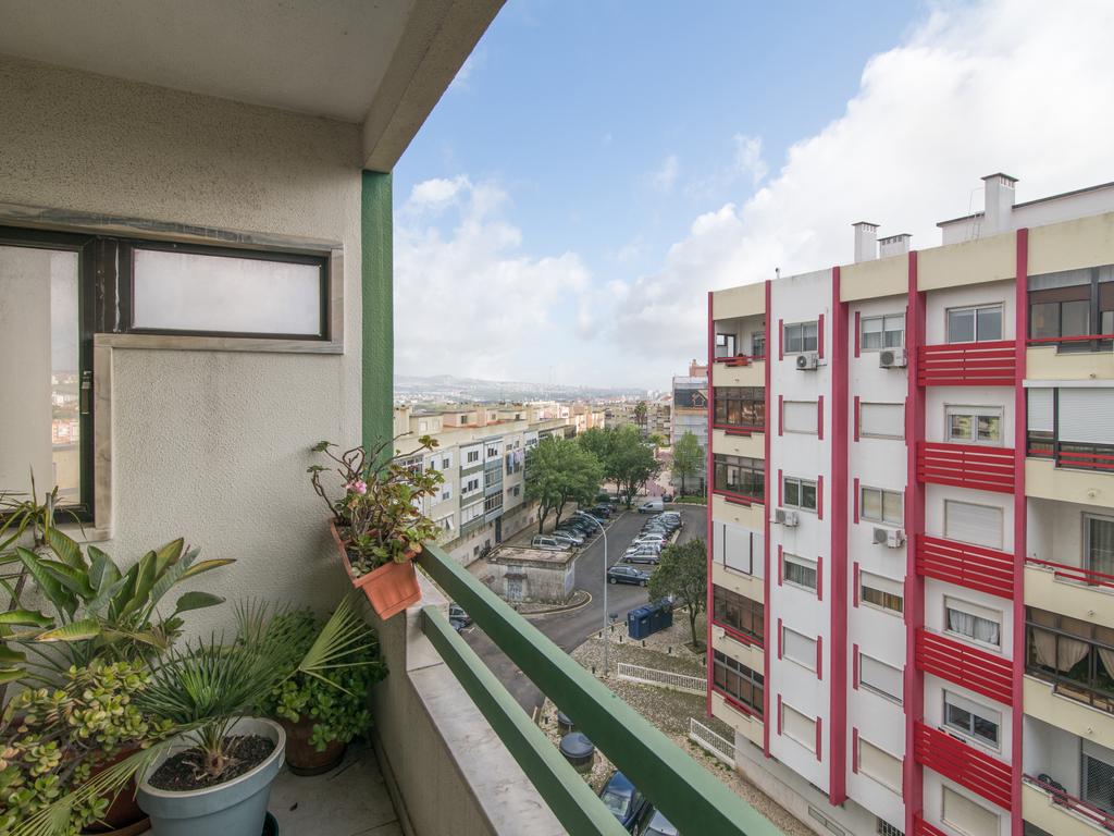 Oportunidade Unica - Apartamento T3 c/ garagem | Damaia de Cima - Image 8