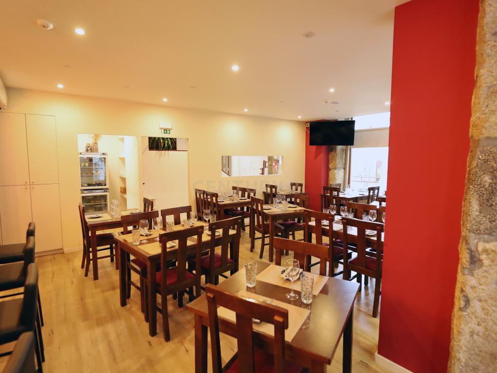 Trespasse Restaurante / Bar na Sé em Viseu - Image 5