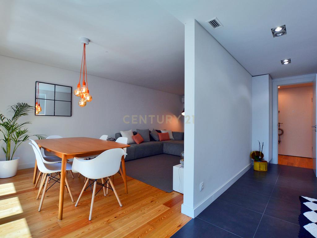 Apartamento T1 em Campo de Ourique, Rua Correia Teles - Image 1