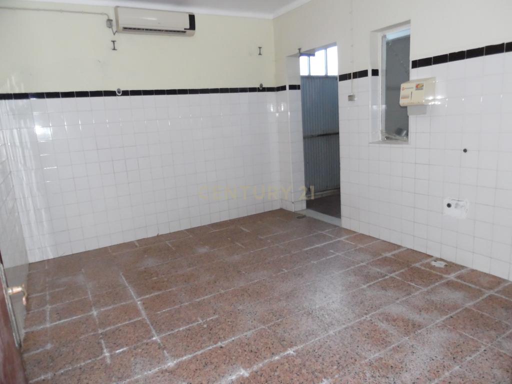 Edifício Comercial em Palmela - Oportunidade Única por 165.000€ - Image 14