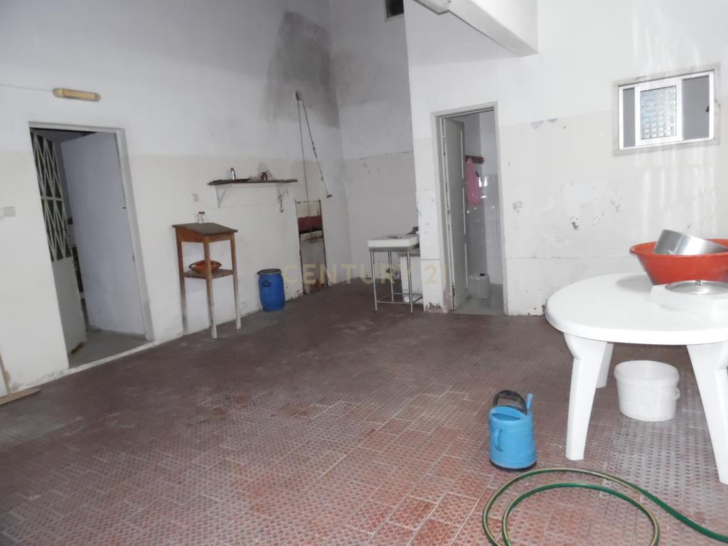 Edifício Comercial em Palmela - Oportunidade Única por 165.000€ - Image 38