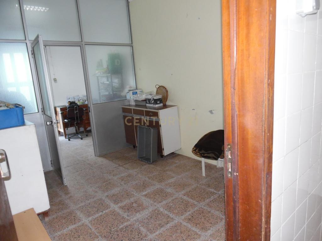 Edifício Comercial em Palmela - Oportunidade Única por 165.000€ - Image 27