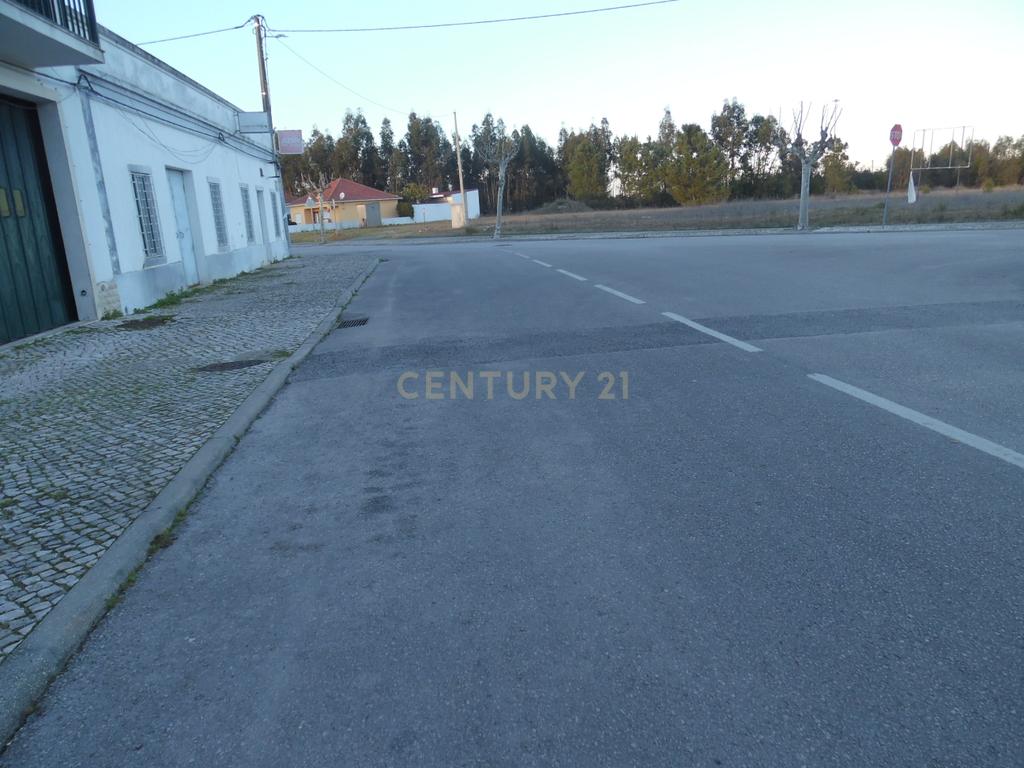 Edifício Comercial em Palmela - Oportunidade Única por 165.000€ - Image 32