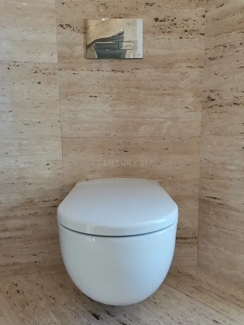 MORADIA DE LUXO V4 EM CONSTRUÇÃO - PRAIA DE MADALENA - Image 26