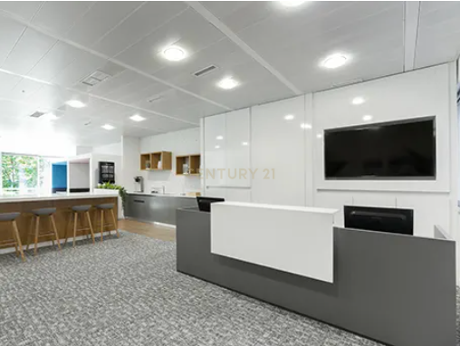 Escritórios no Lagoas Park | 11600 € para 33 pessoas | Variadas opções de escritório, coworking e lounge working em Oeiras - Image 7