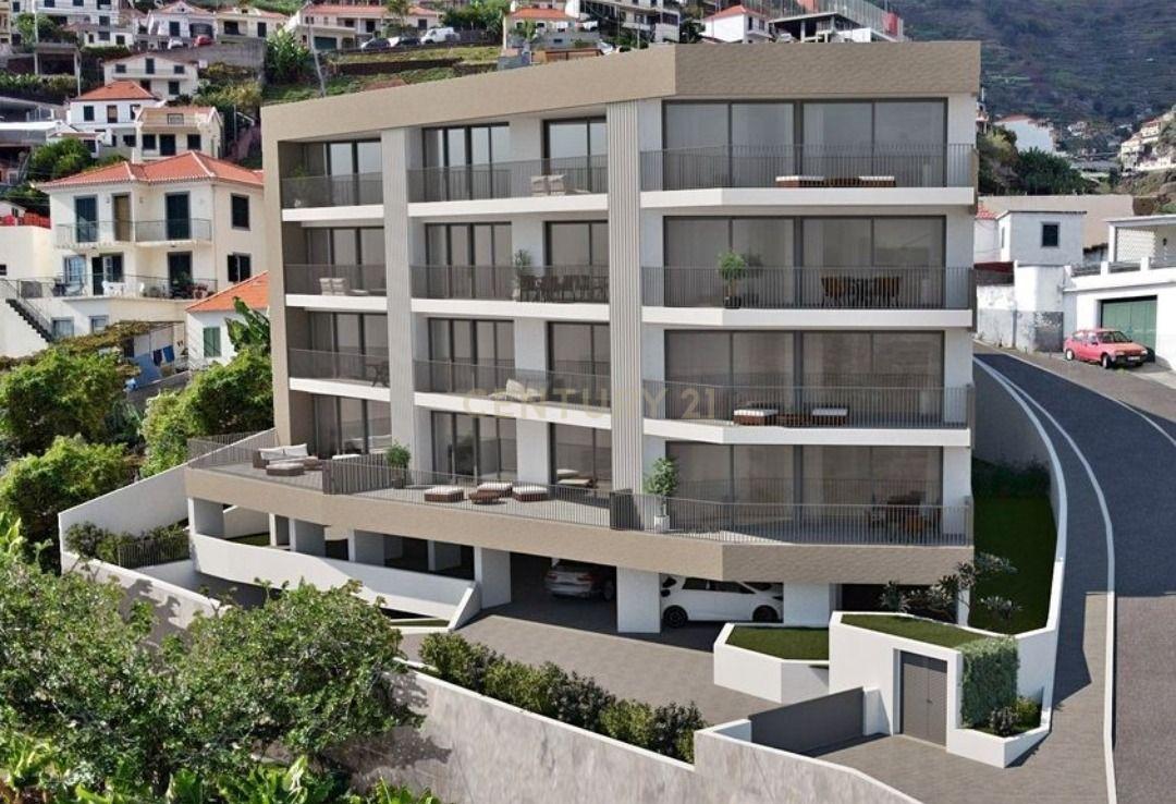 T3 último andar com terraço privado - Câmara de Lobos - Ilha da Madeira - Image 4