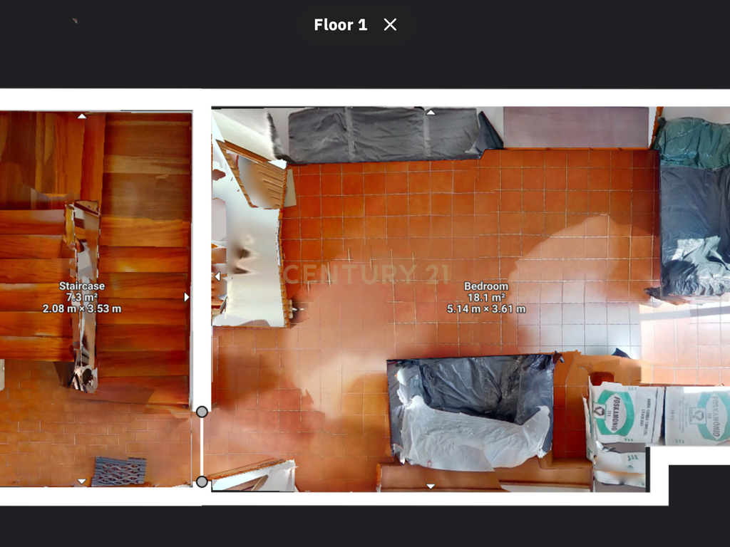 Moradia T5 - Lourel - Garagem - Logradouro - Possibilidade de Permuta - Image 27