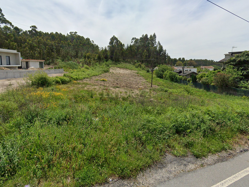 Terreno para Construção de 4284 m² em Valpedre, Penafiel - Image 1