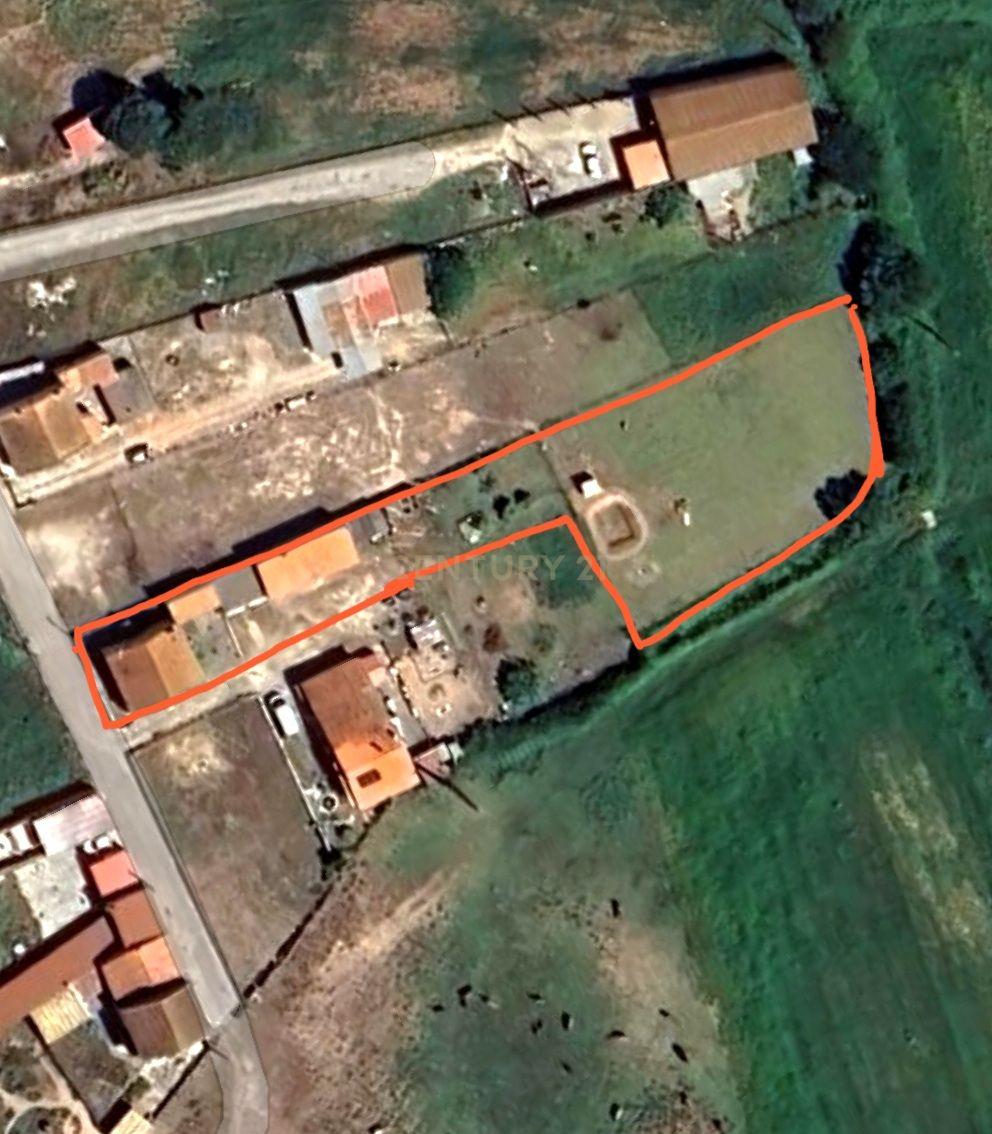 Moradia T3 + T2 + T2 , Com lindo Terreno em Sao Martinho do Porto - Image 1