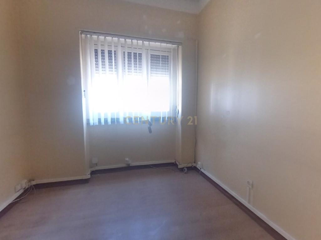 Oportunidade Única! Prédio em Propriedade Total no Coração de Beja - Image 28