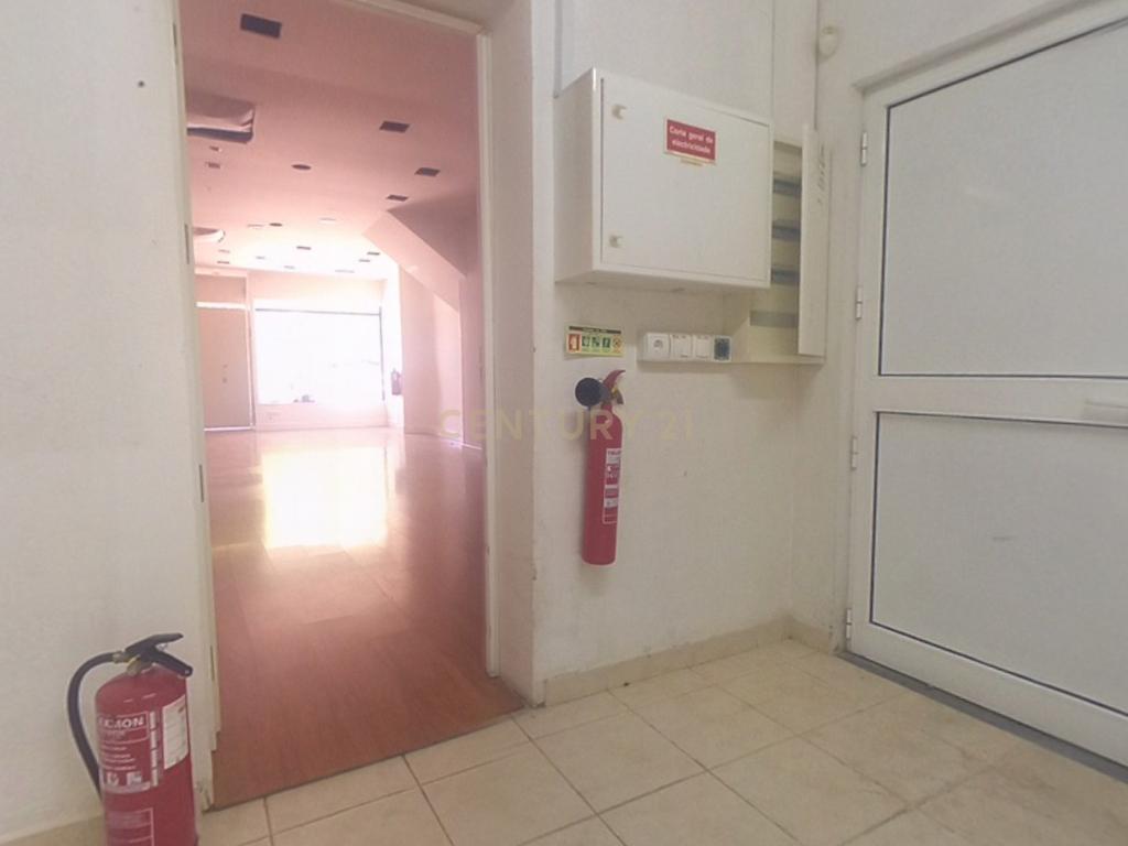 Oportunidade Única! Prédio em Propriedade Total no Coração de Beja - Image 36