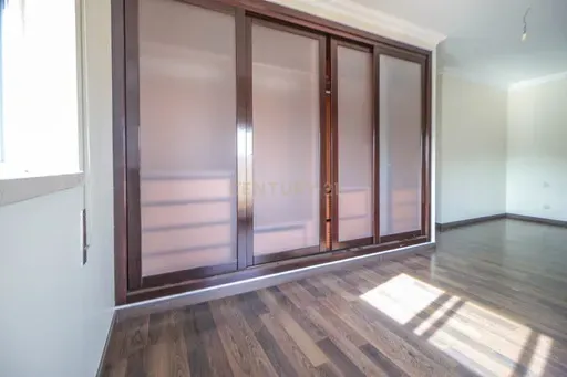 MORADIA T4 COM PISCINA - Image 27