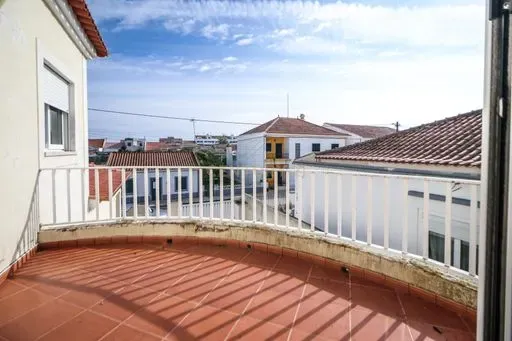 MORADIA T4 COM PISCINA - Image 15