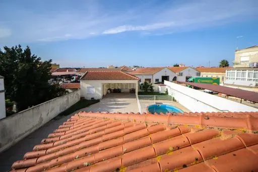 MORADIA T4 COM PISCINA - Image 6