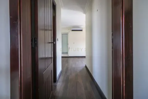 MORADIA T4 COM PISCINA - Image 21