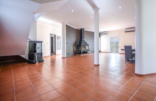 MORADIA T4 COM PISCINA - Image 62