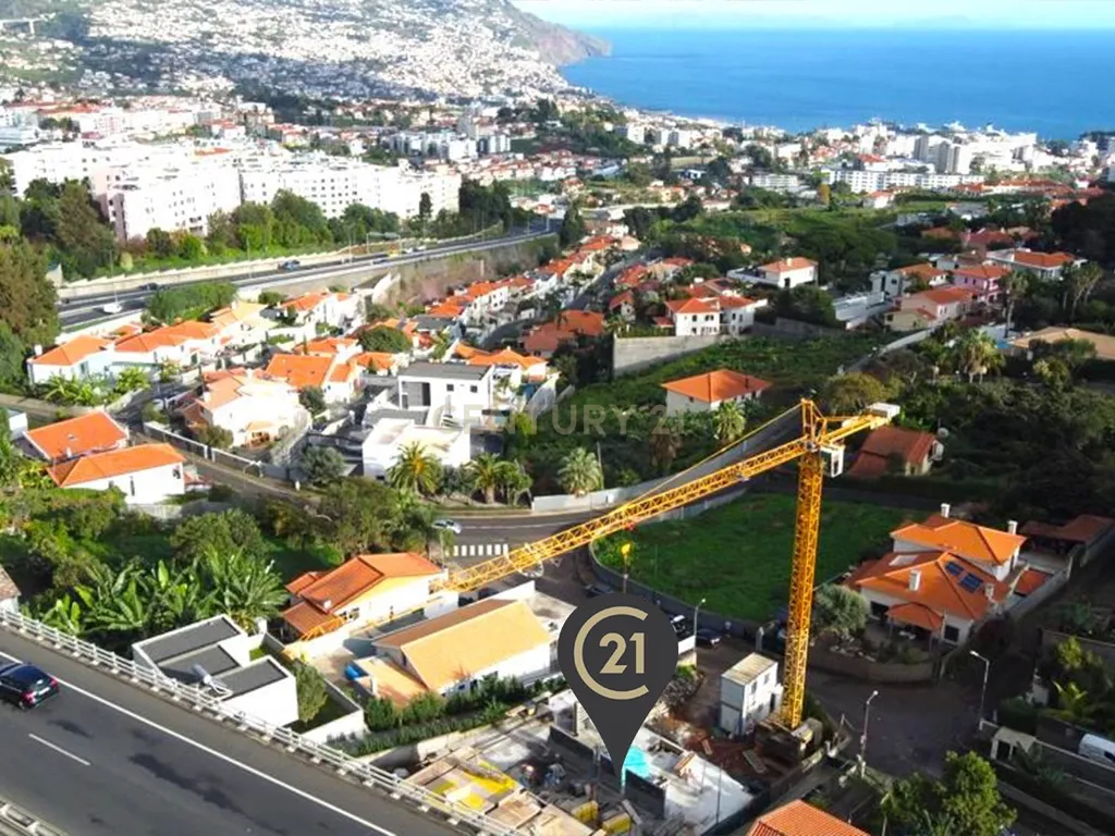 Moradia Em Banda- São Martinho- Funchal (B) - Image 15