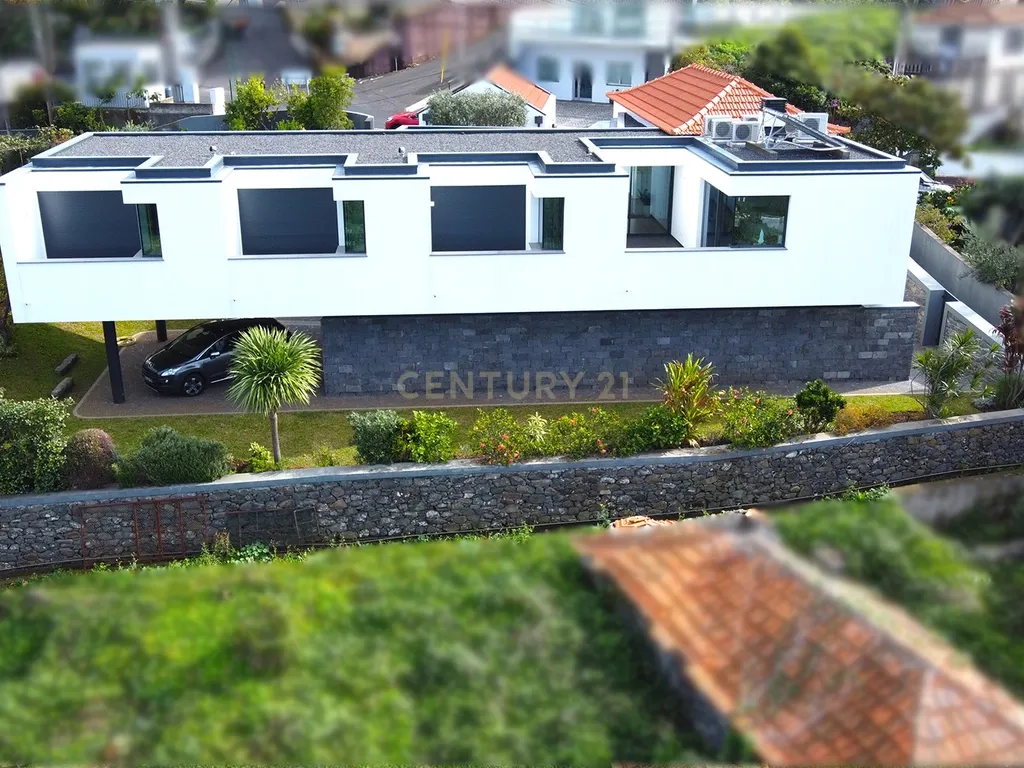 Fantástica Moradia T3 Contemporânea + Anexo T1- Térrea - Arco da Calheta - Image 43