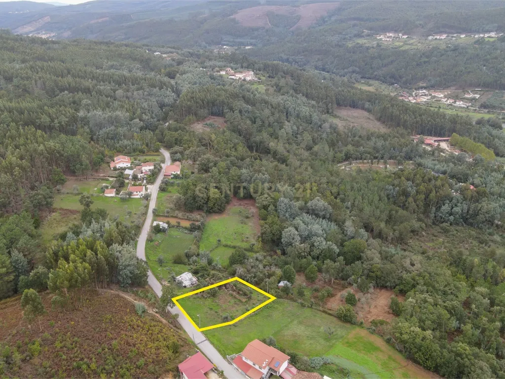 Terreno urbano com projeto aprovado situado em Peão, Góis. - Image 2