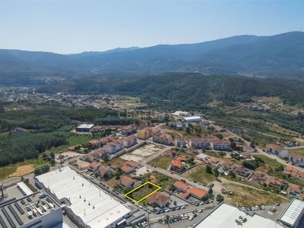 Lote de terreno urbano - Serpins - Image 2