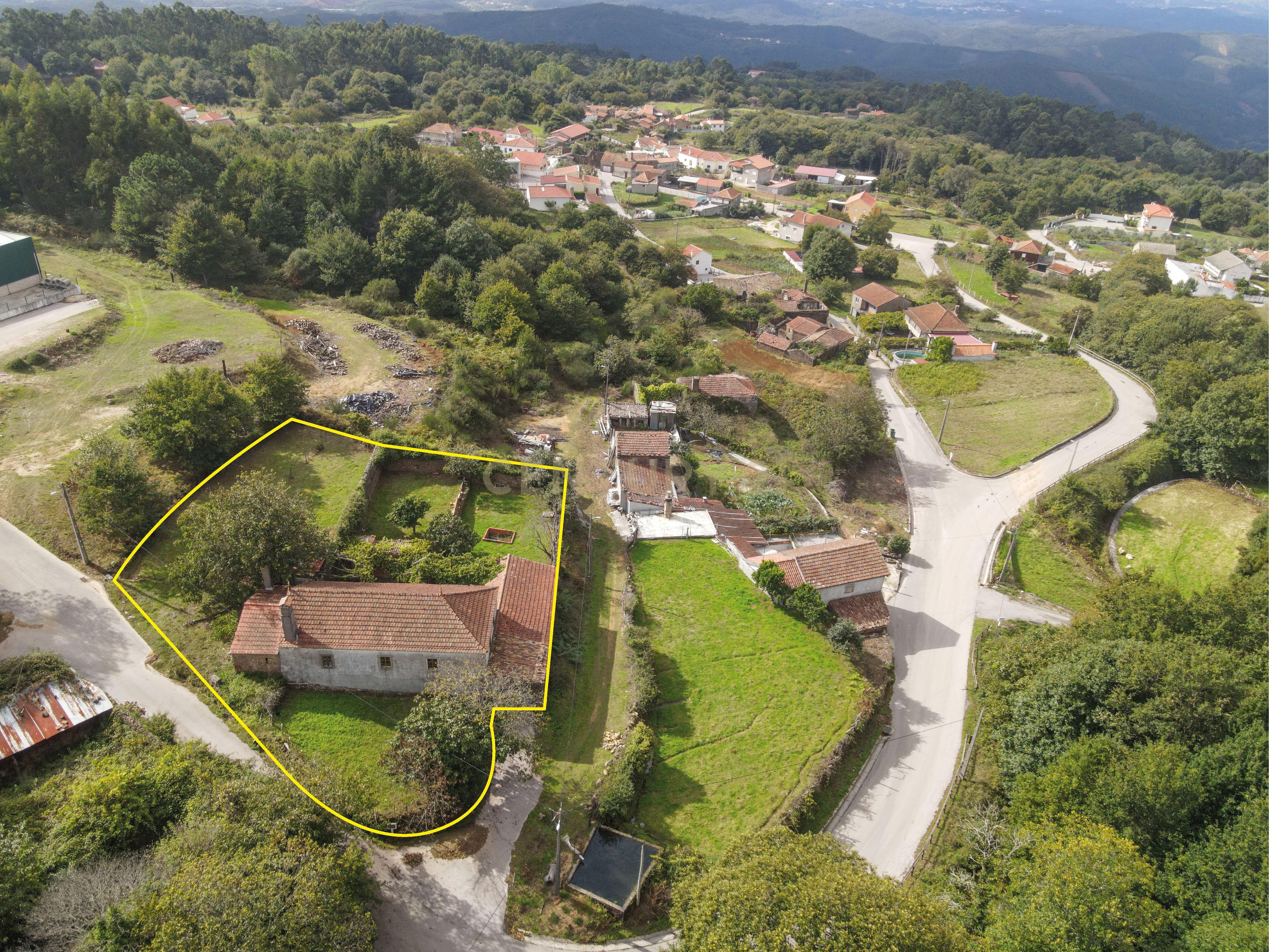 Moradia T3 com terreno e poço - Image 35
