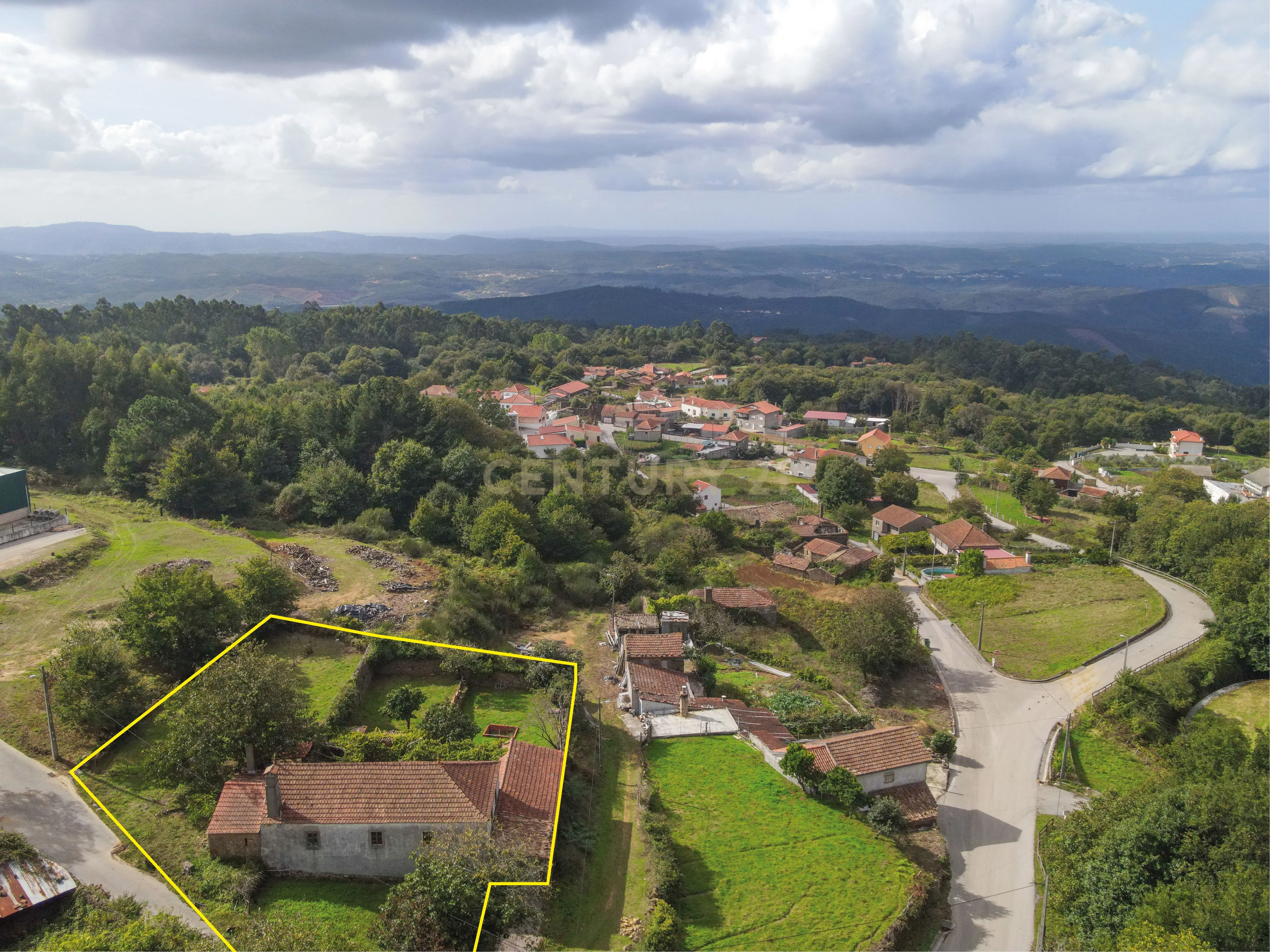 Moradia T3 com terreno e poço - Image 33